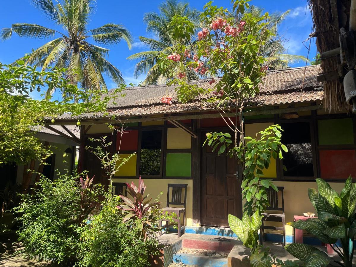 Big Daddy'S Surfcamp Apartment Pasanggaran Exterior foto