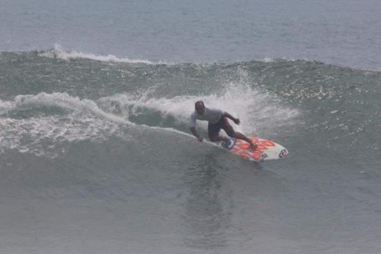 Big Daddy'S Surfcamp Apartment Pasanggaran Exterior foto