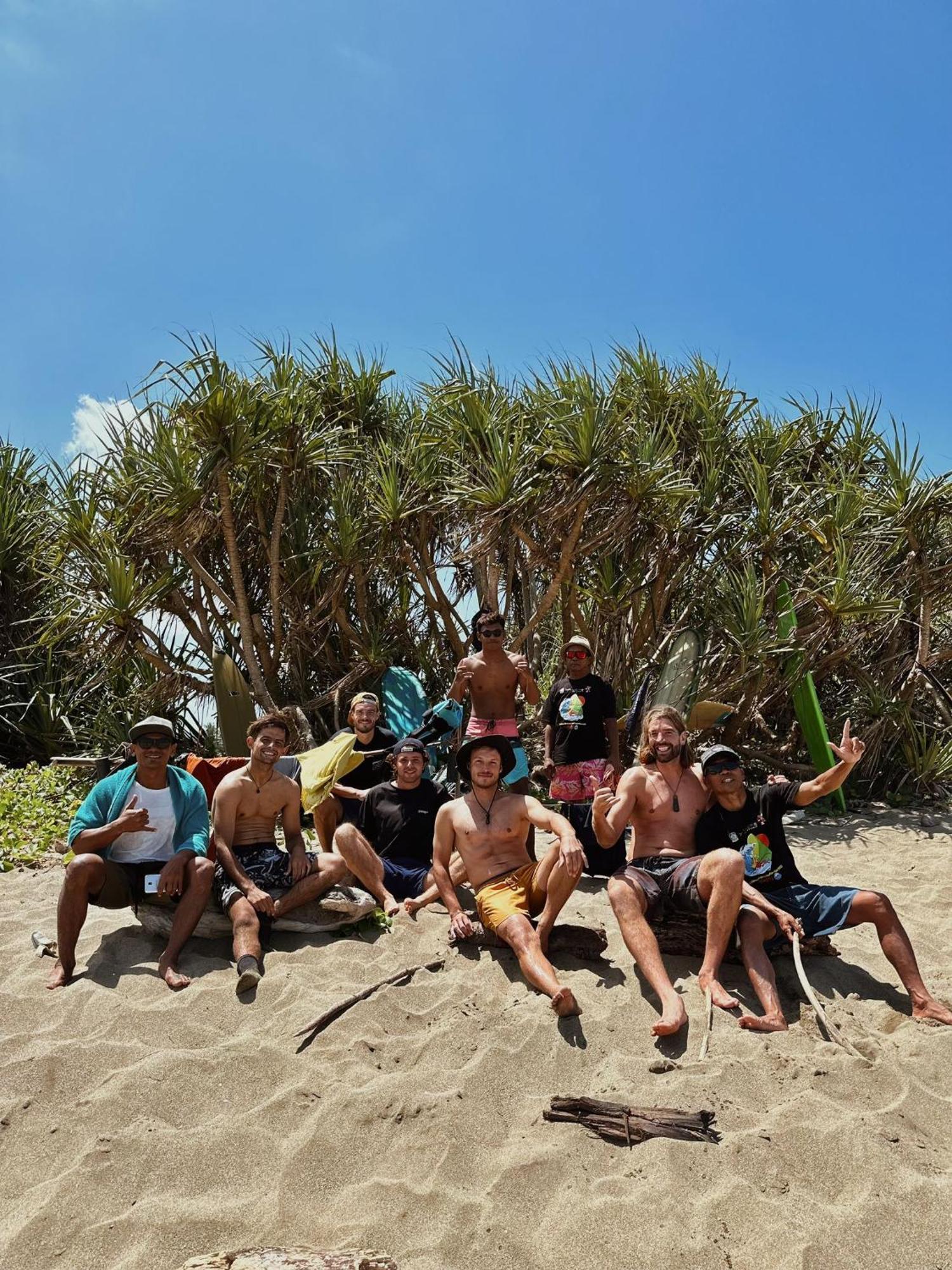 Big Daddy'S Surfcamp Apartment Pasanggaran Exterior foto